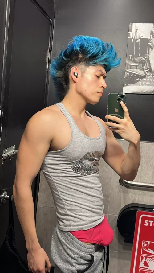 Post workout bulge by troximetal