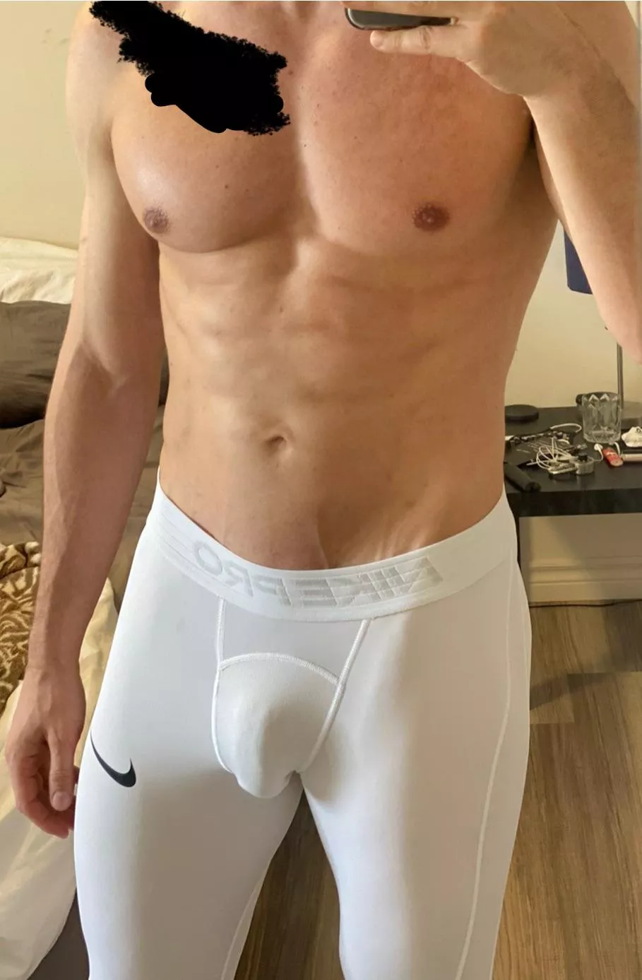 Post workout bulge 😈 posted by thatcdncouple
