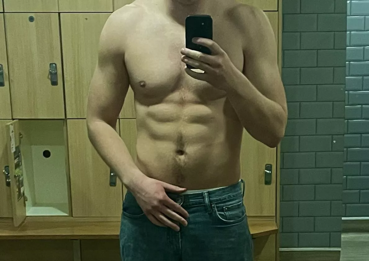 Post workout pic 🔥🔥🥵 posted by Facelessman69OF