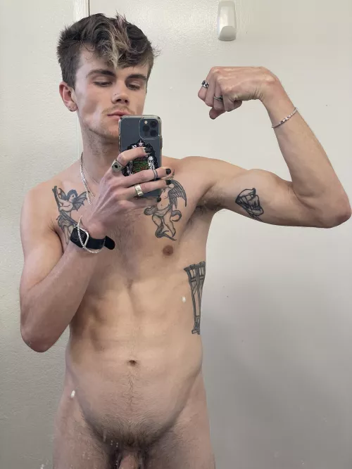 Post workout pit musk by aceheartbreak