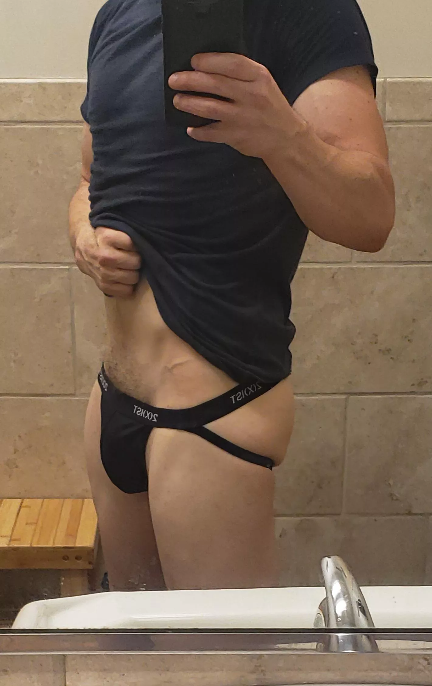 Post-gym selfie posted by AndSoItsTime