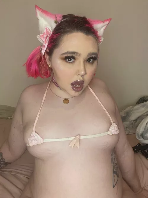 Posting on Reddit kinda makes me horny by thephobicsloth