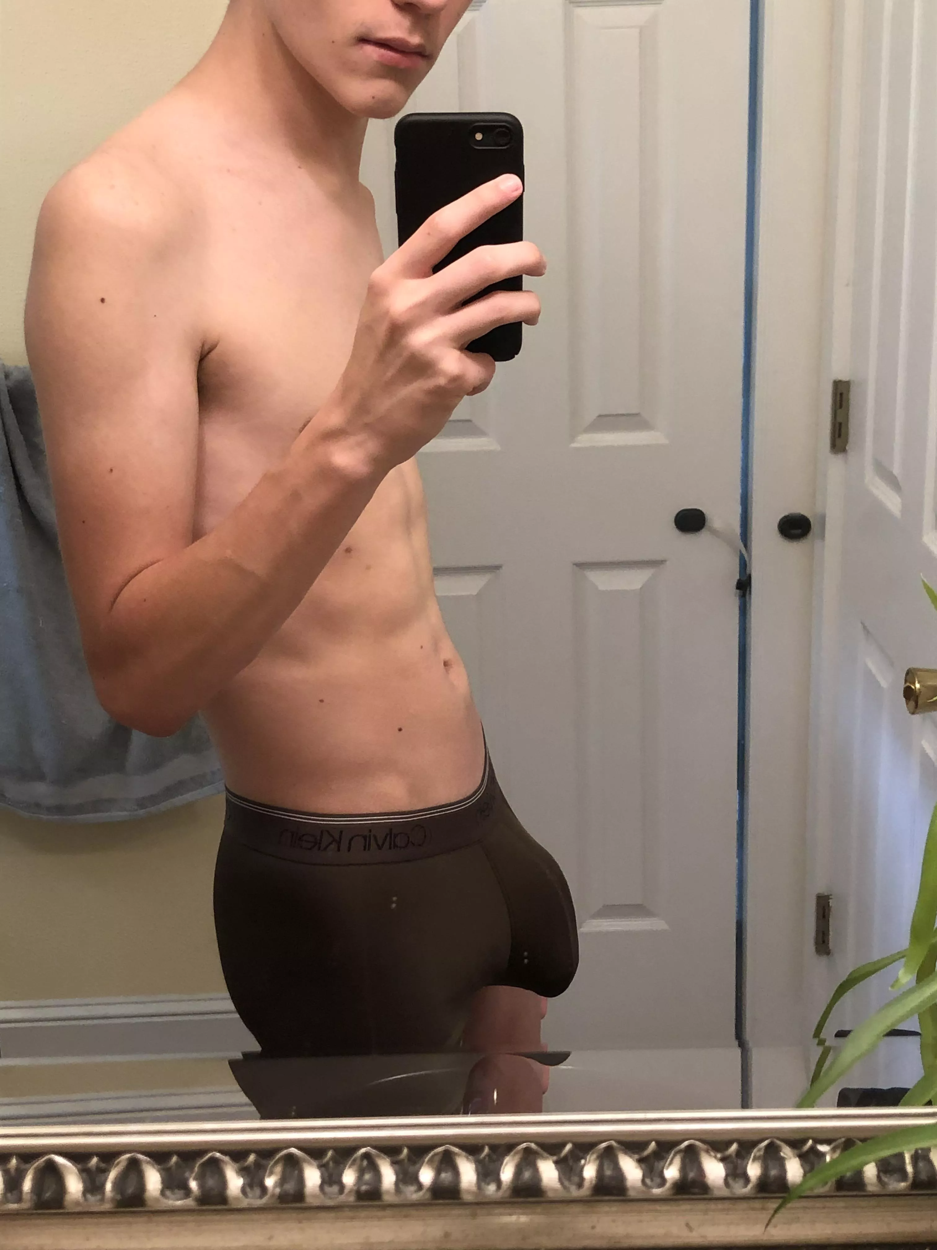 Post-shower posted by Oliverslloyd