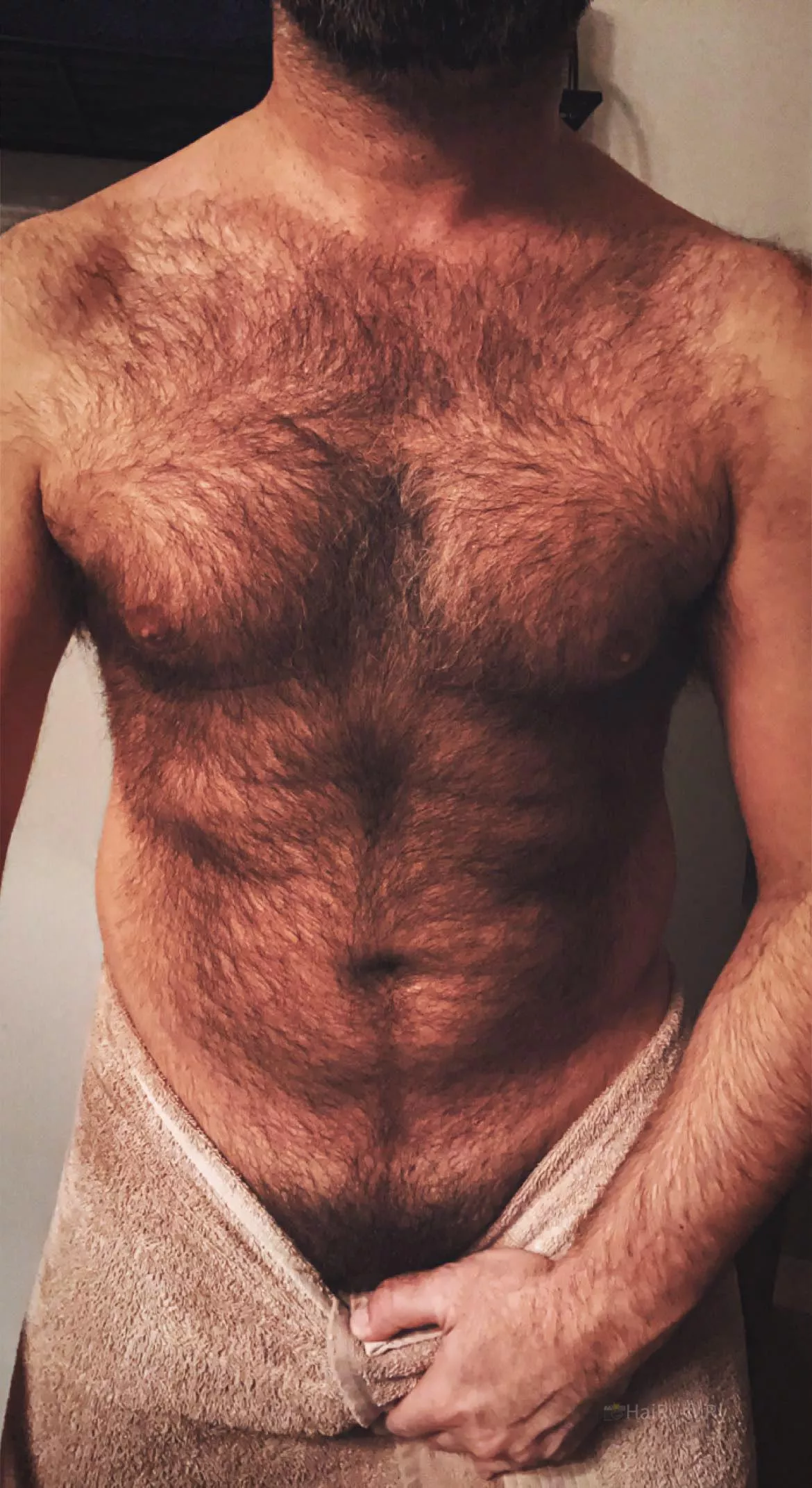 Post-shower. Happy weekend! posted by HaiRy-fuRy