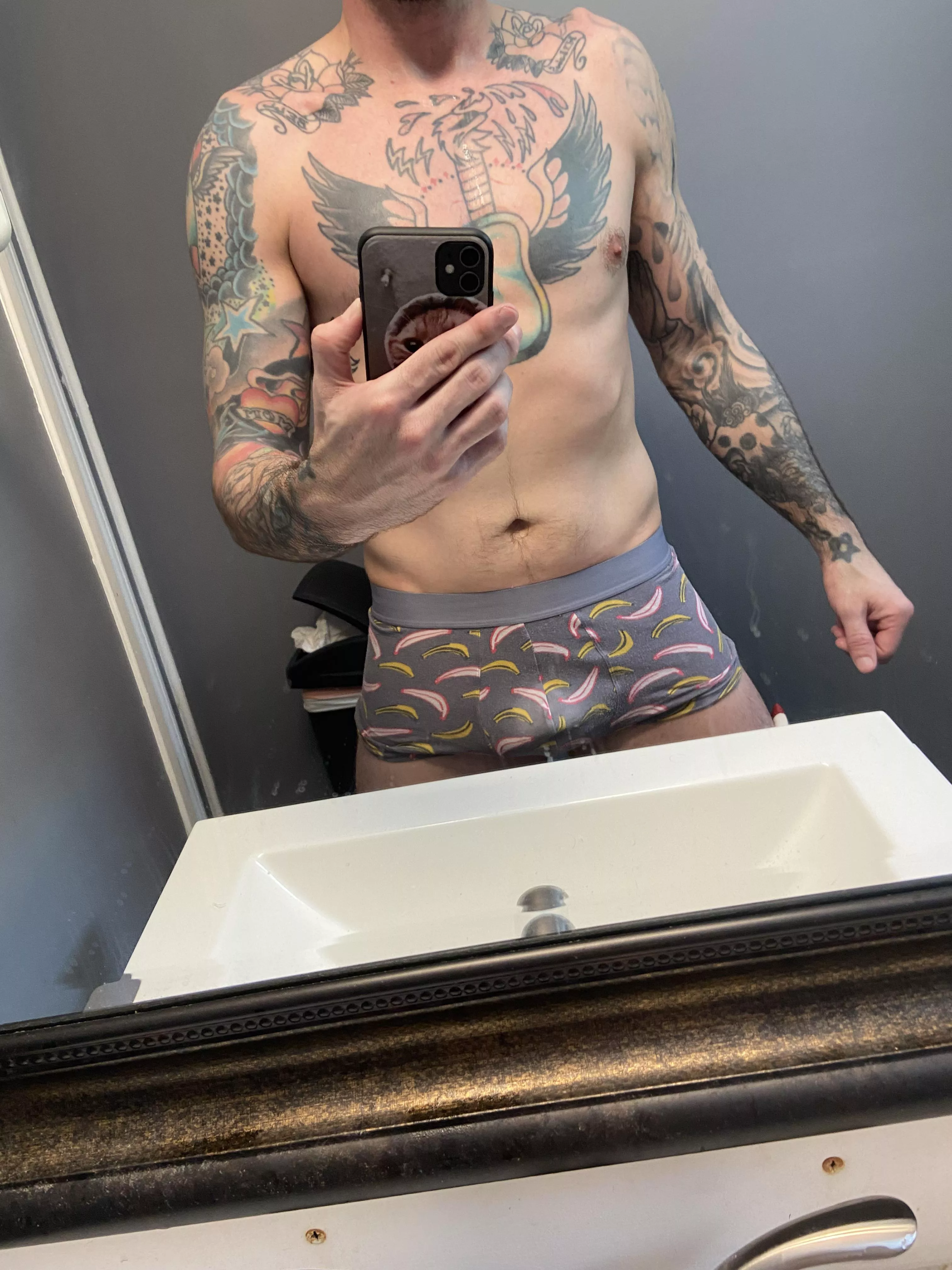 Potassiu(m) comes from bananas posted by makepapaproud