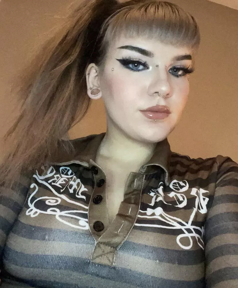 POV: me towering over you posted by Accomplished_Lock731