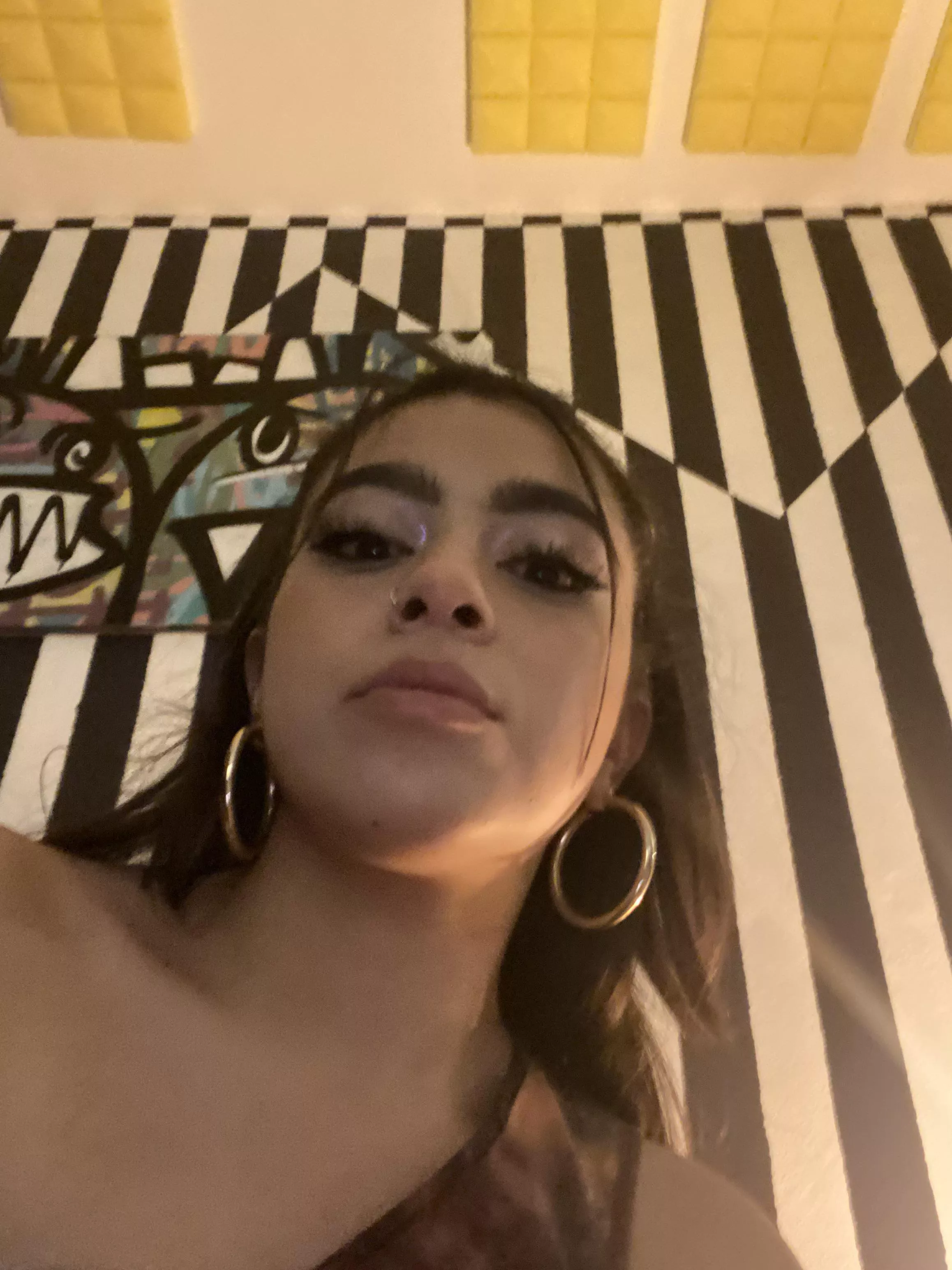 pov you are my phone 📱 posted by elciesativa