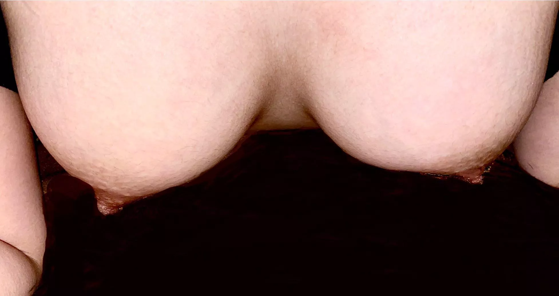 POV: you fell asleep on your desk, but wake up and see this in your front view😋 what's your first response? posted by sarkathsthicc