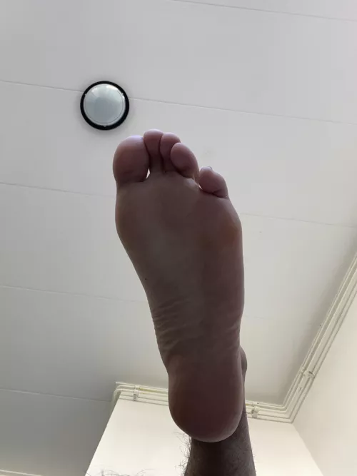 Pov: your about to worship my Asian feet 😈 by Asianfootgod