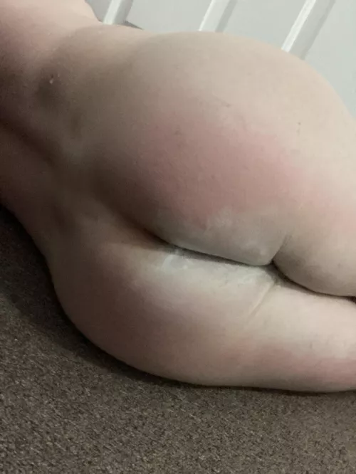 Powdered butt by heyya22250