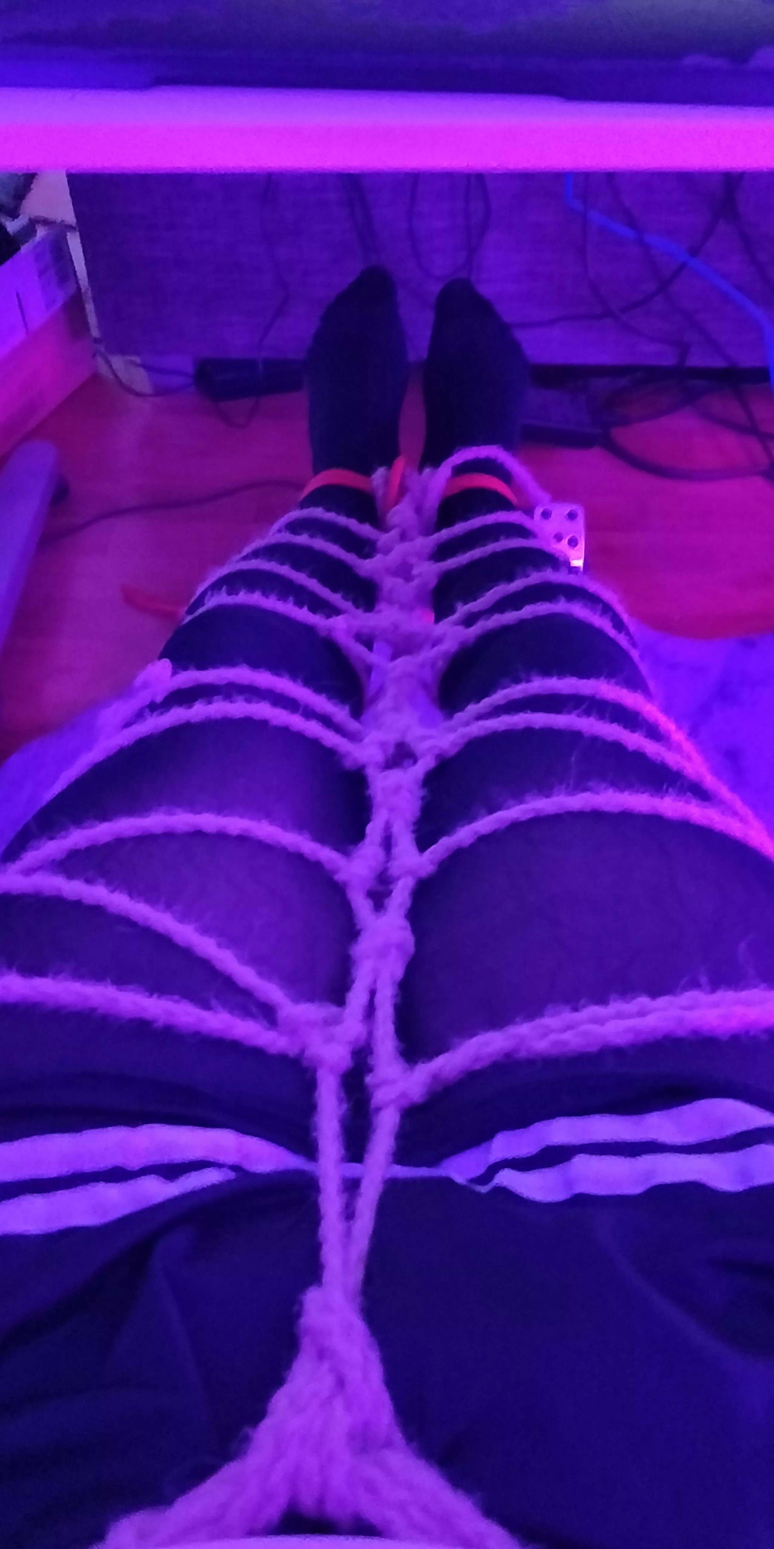 Practicing a diamond leg tie. Do you like it? [CD] posted by RDMNSA