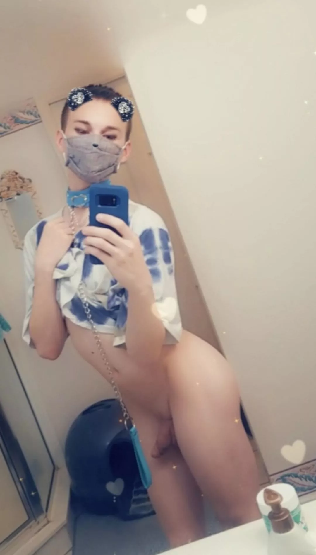 Praise me?🥺 posted by GarbearLewds