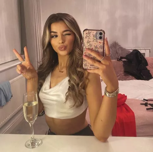 Pre drinks at Abbies looks fun 😜 by jamiem007