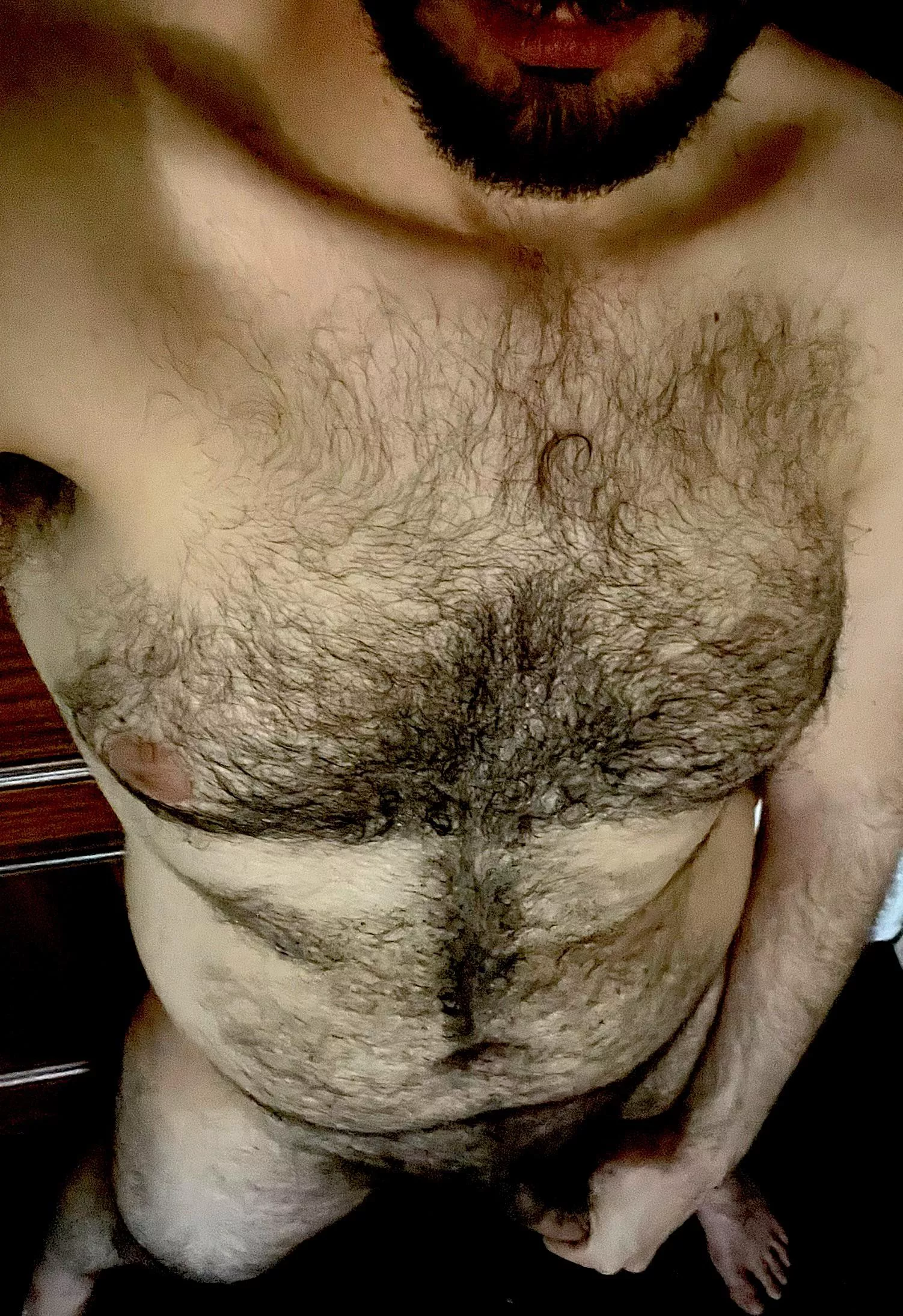 Pre shower sneaky pic 🐒 posted by bpzt789