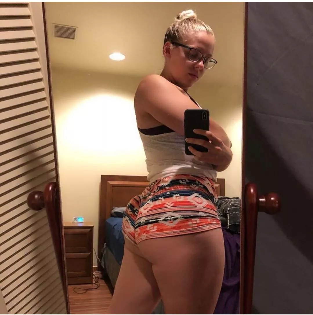 Pre Workout motivation posted by bellapawg