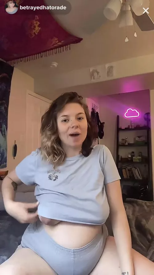 Preggo from earlier by poopdollaah