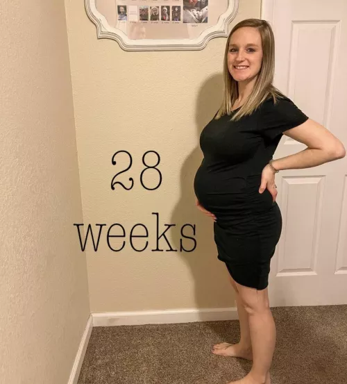 Pregnant and stuffing by preggyallie