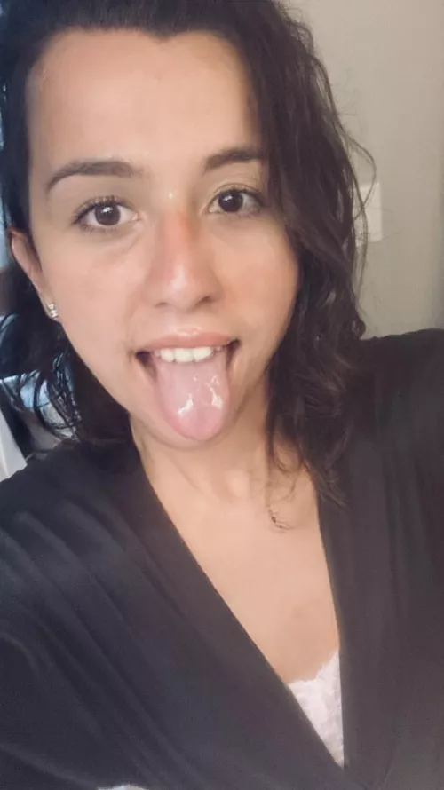 Pre-shower facial, tell me why it never seems to be enough? 🧐👅👅 by daisyduke404