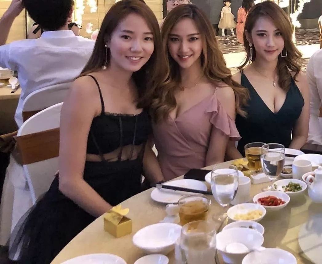 Pretty Asian Ladies posted by rikkux2
