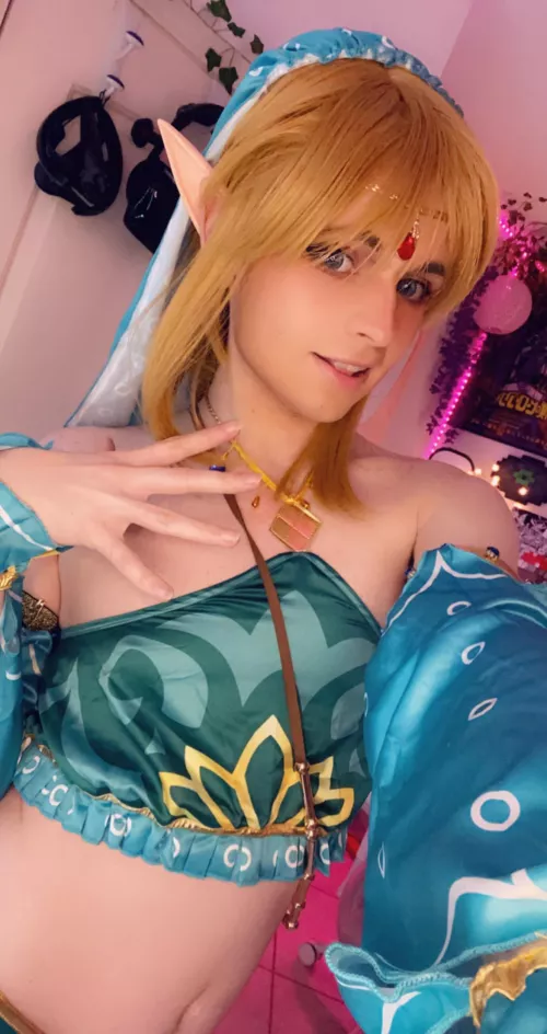 Pretty boy link anyone?😳✨ by its_peachybunnn