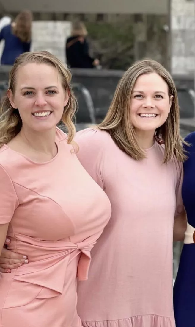 Pretty easy to tell which sister gets the most attention. posted by BigBubba1814