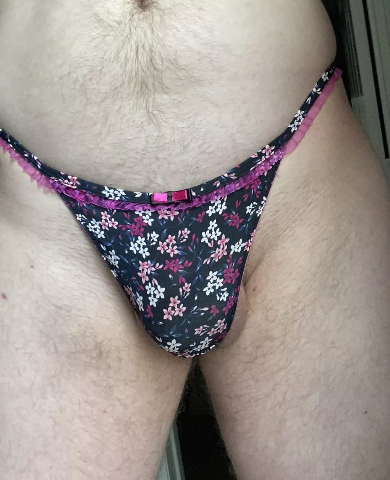 Pretty flowers to brighten your day posted by apropos_divine