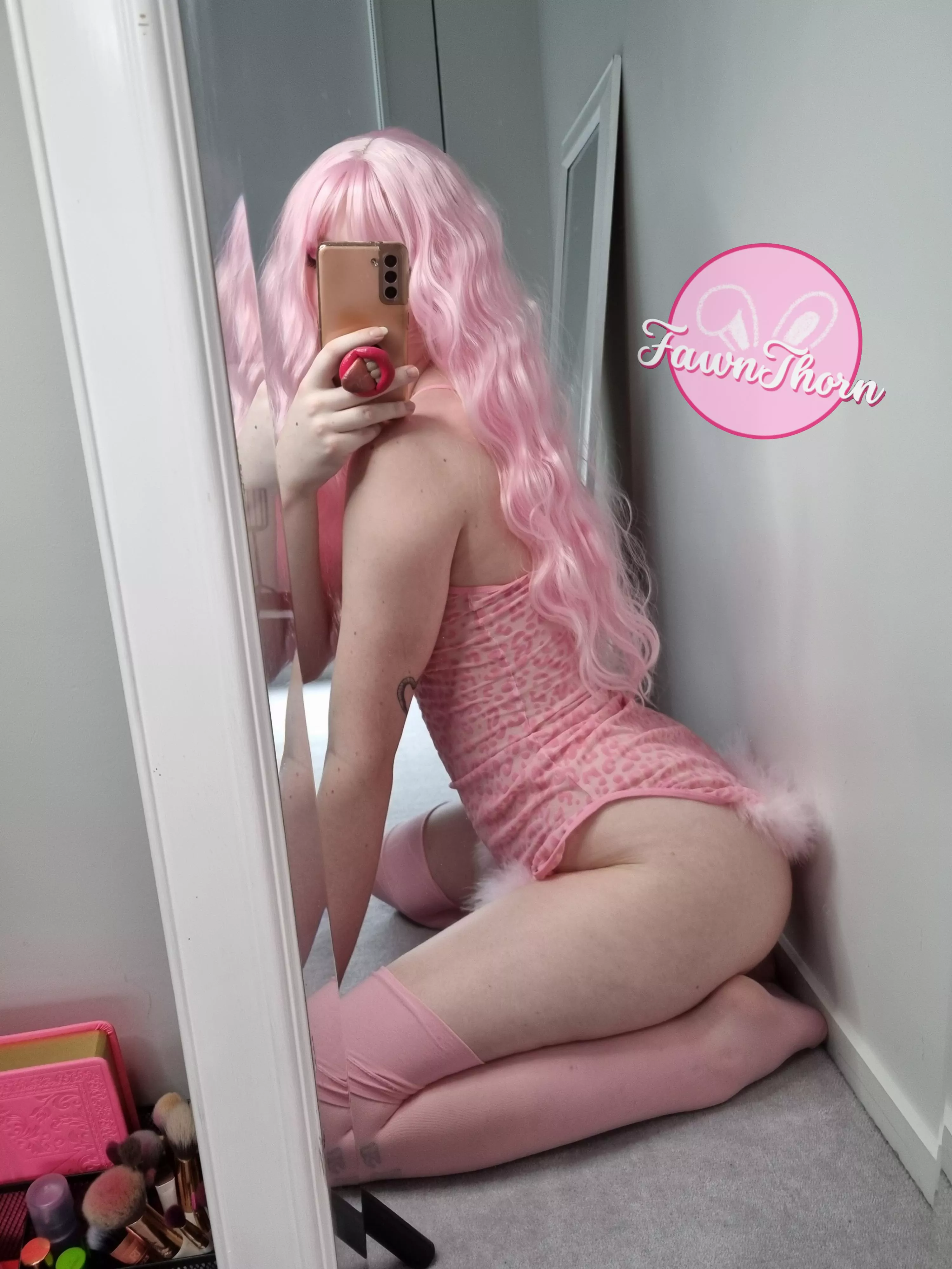 Pretty in Pink posted by FawnTheSuccubus
