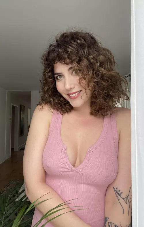 Pretty in pink by queenmombi