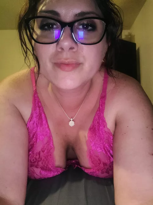 pretty in pink by funwifeangel