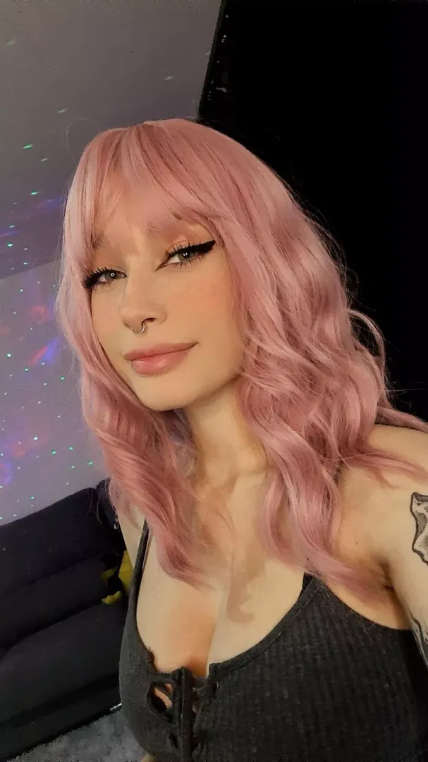 Pretty in pink, not as innocent as you think... posted by AkumaGirrl