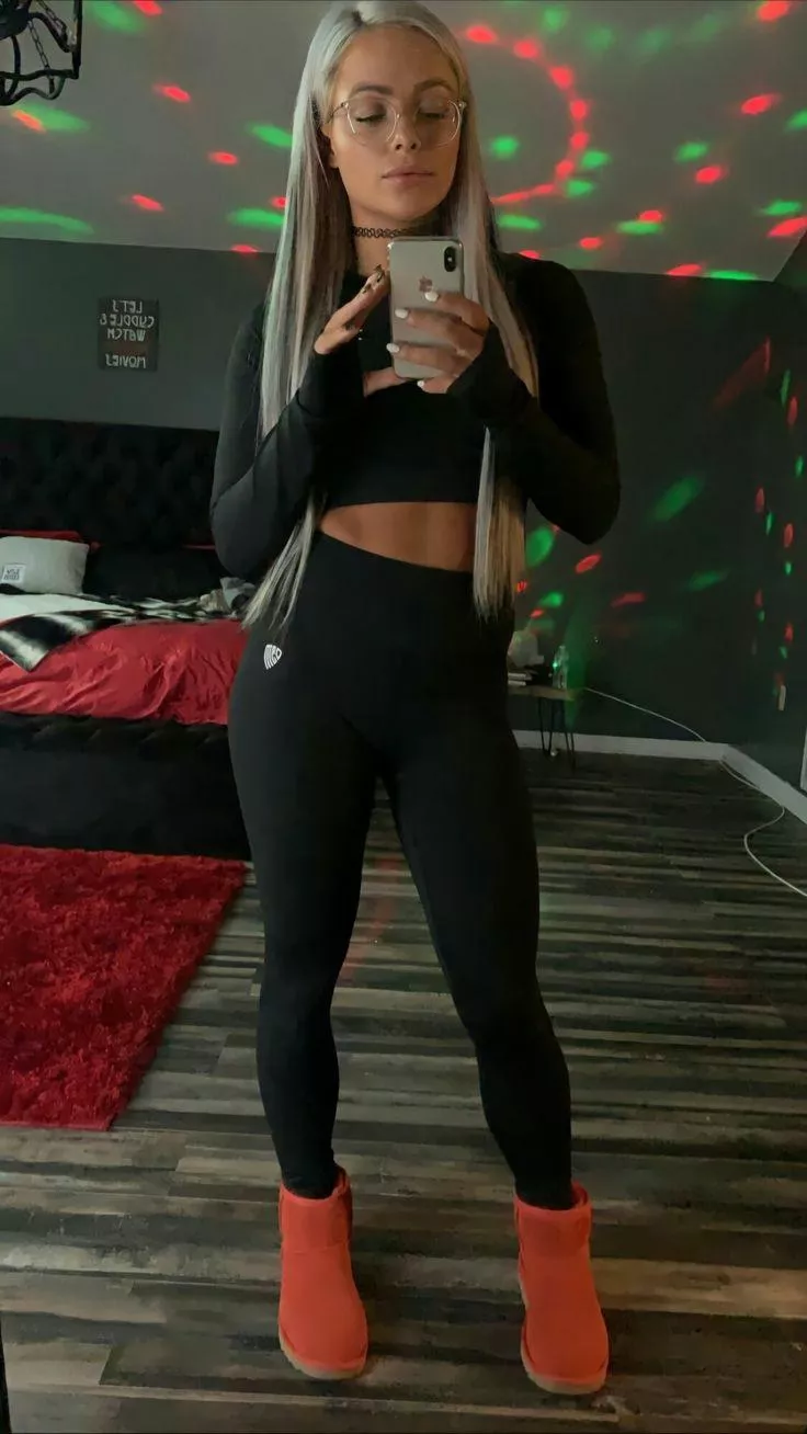 Pretty Liv posted by PriorAttempt9850