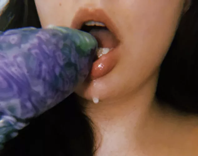 pretty please? 🥺🥺 by sadisticberry