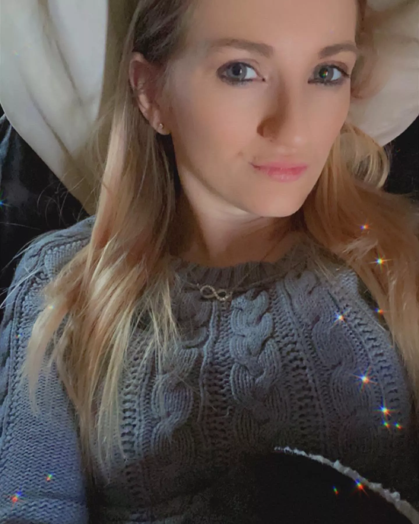 #prettygirls posted by Dangerous-Bottle-801