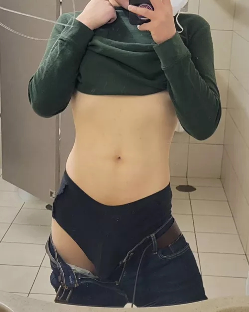 probably gonna delete if this flops 😚 by throwaway4hetero