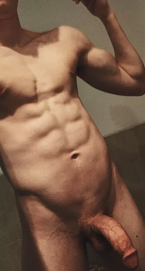 Probably not buff enough to be posing like this but lemme know what you guys think 😅 by Ok_Beyond6713