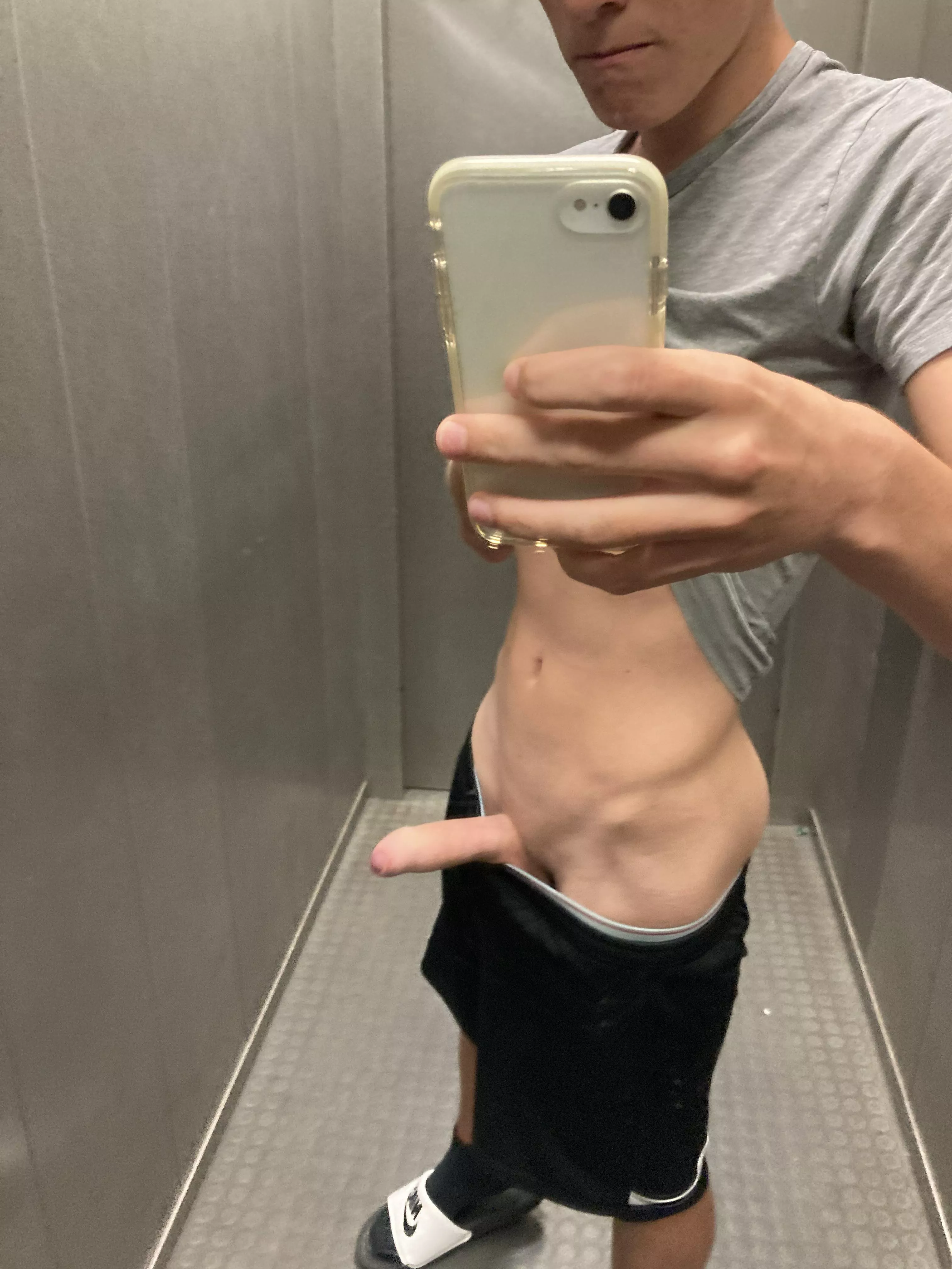 Prolly the youngest here, but suck pls 💦 posted by charleenofx