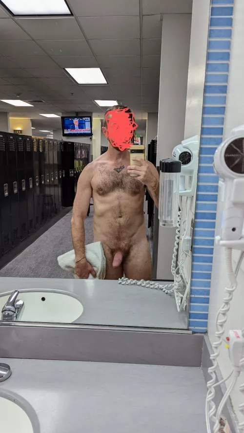 pubes in the gym by broshugpornbros