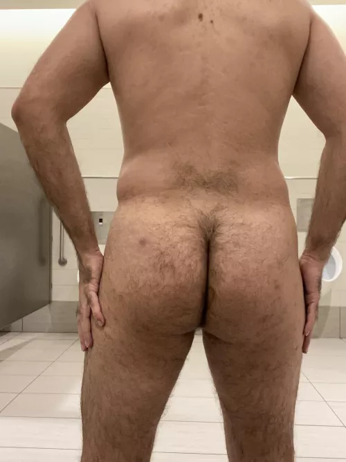 Public bathroom butt for you;) by gluteus2