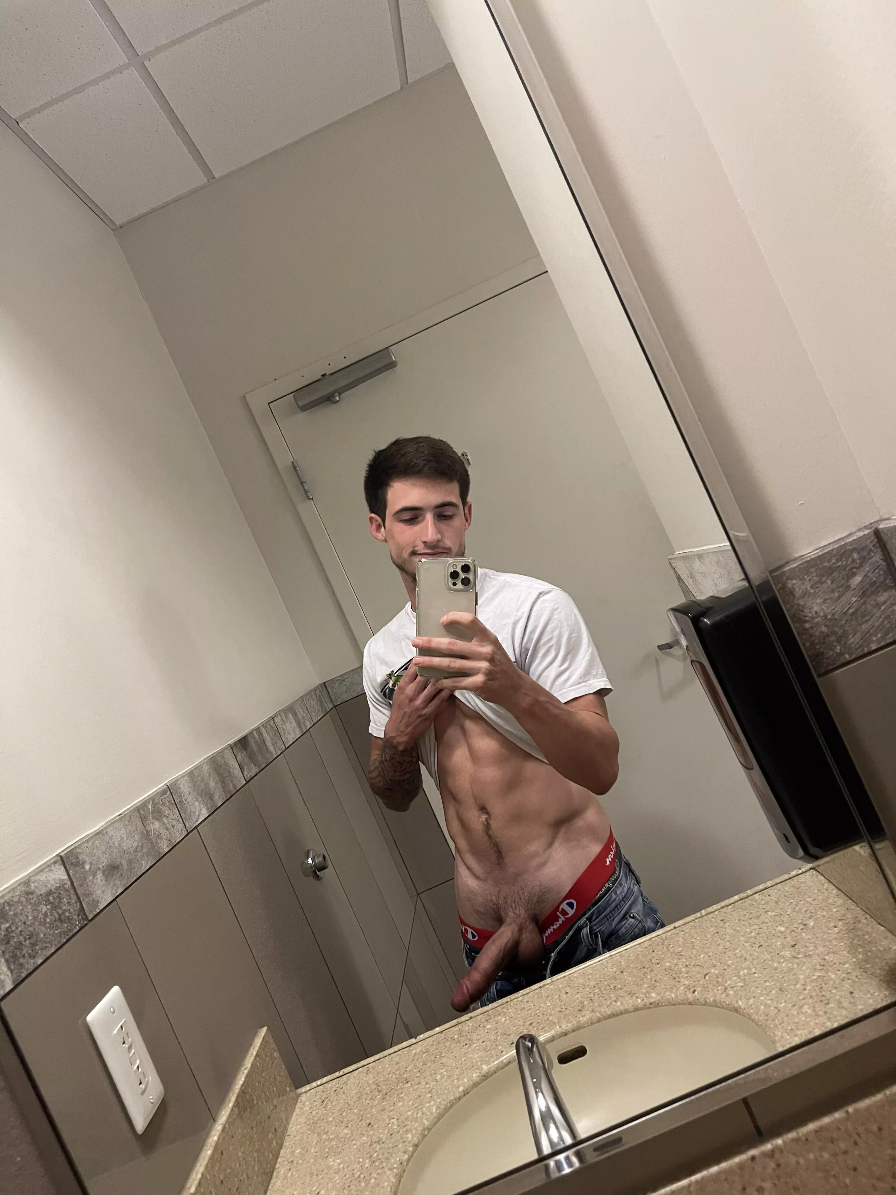 Public bathrooms are the best for random bj’s 😏 posted by MaxPriceOF