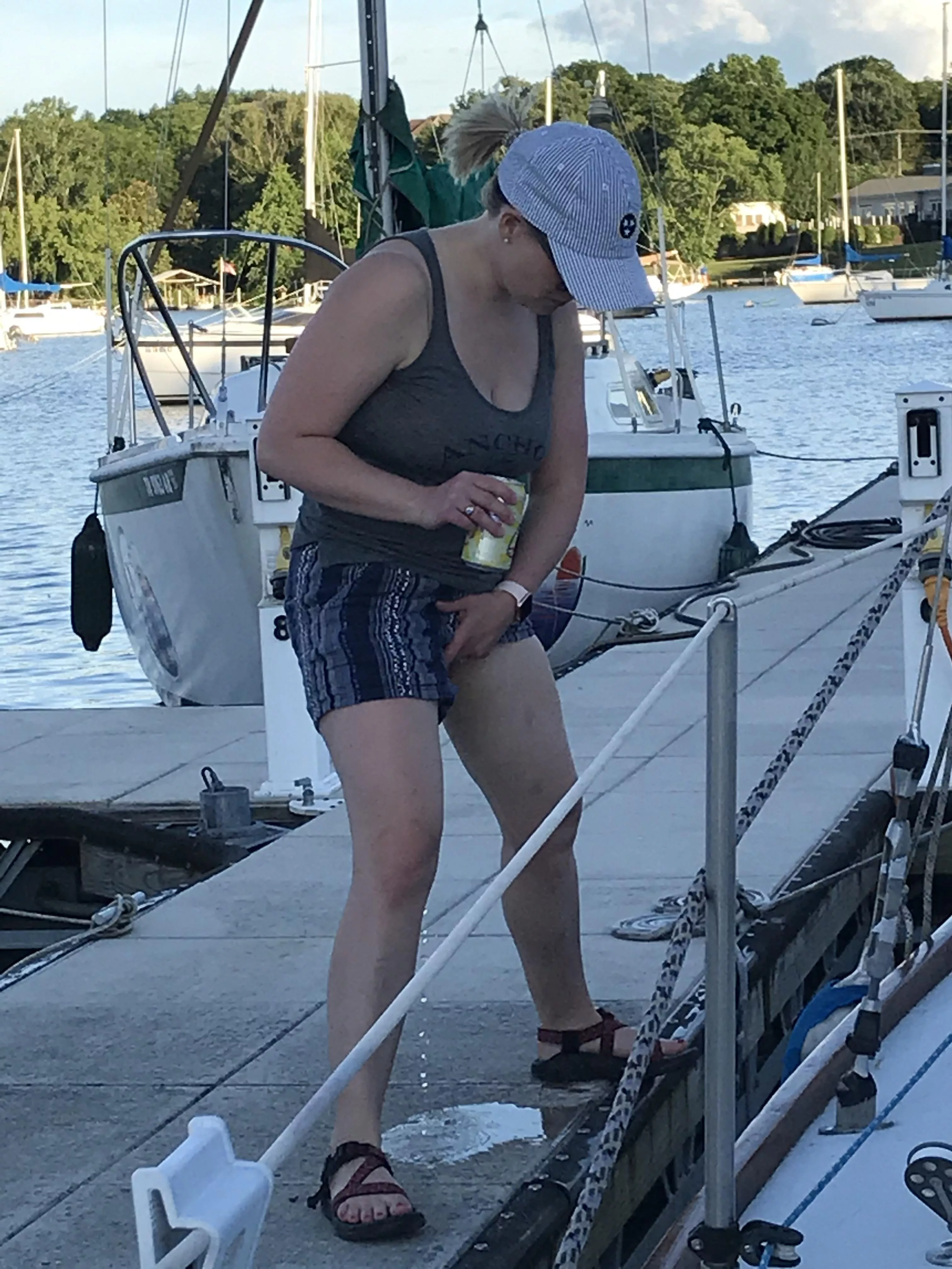 Pull ‘em to the side and let it rip! posted by randyrabbit1983