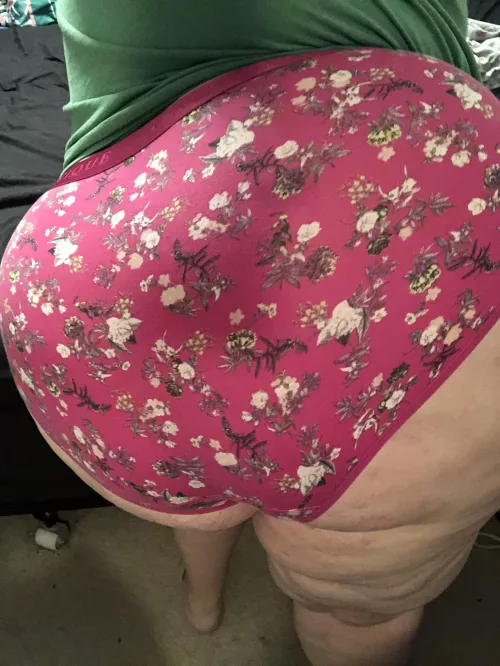 Pull em to the side and slide in! by nakedwhitneyydd