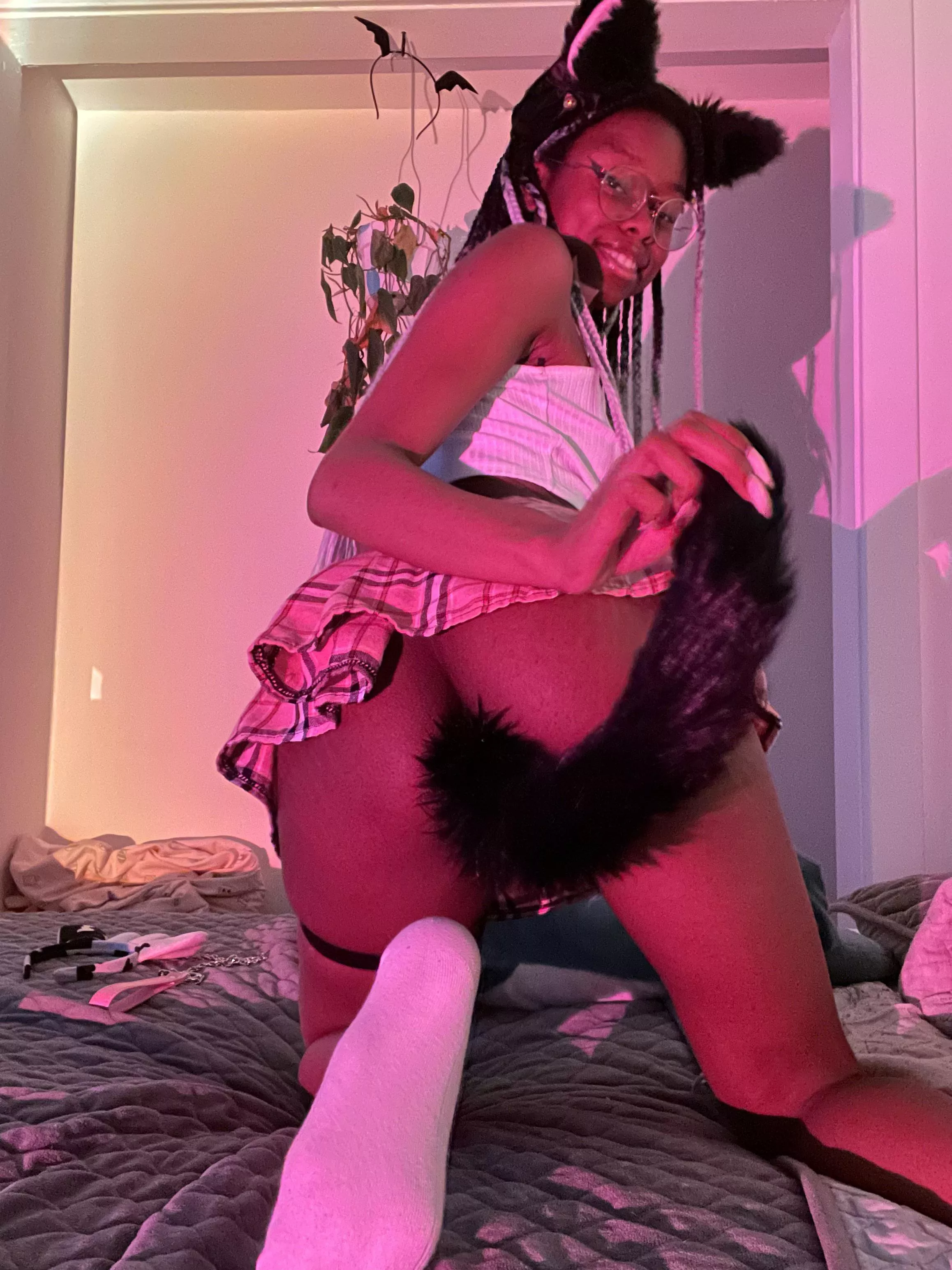 Pull my tail while you rail me posted by mymelodyirl_