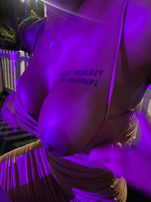 Pulling my tits out at the bar 🙈 by misspiggynyc