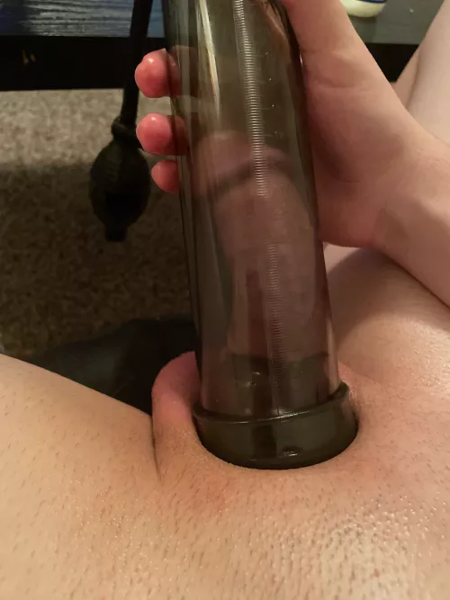 pumping advice, this is my first time pumping im not sure what to do 😅 by ToeDon