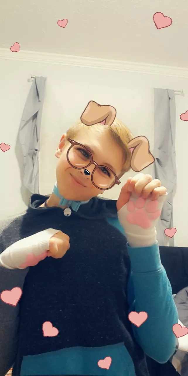 puppy boy supremacy! woof woof 🦴🐾🐾 posted by RyThyFemby