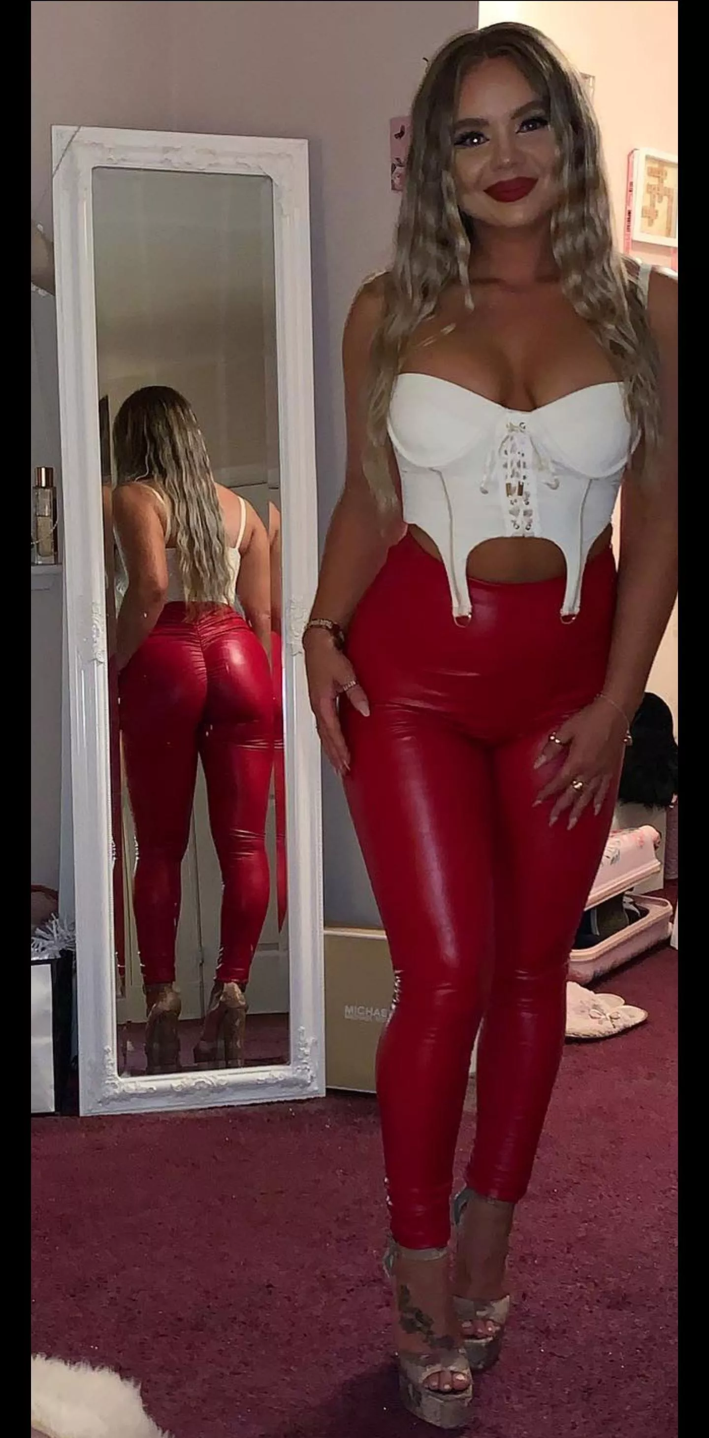 Pure Bimbo CockTease posted by rall915