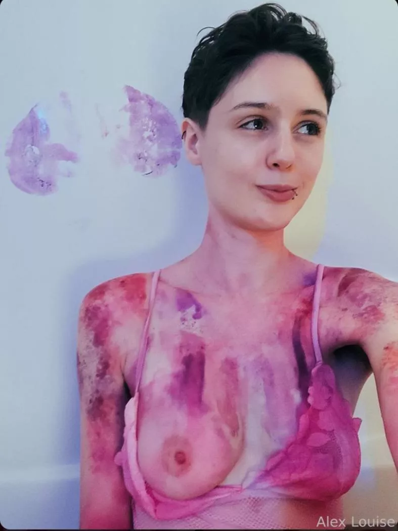 purple boob print on the tub wall posted by arthoe_louise