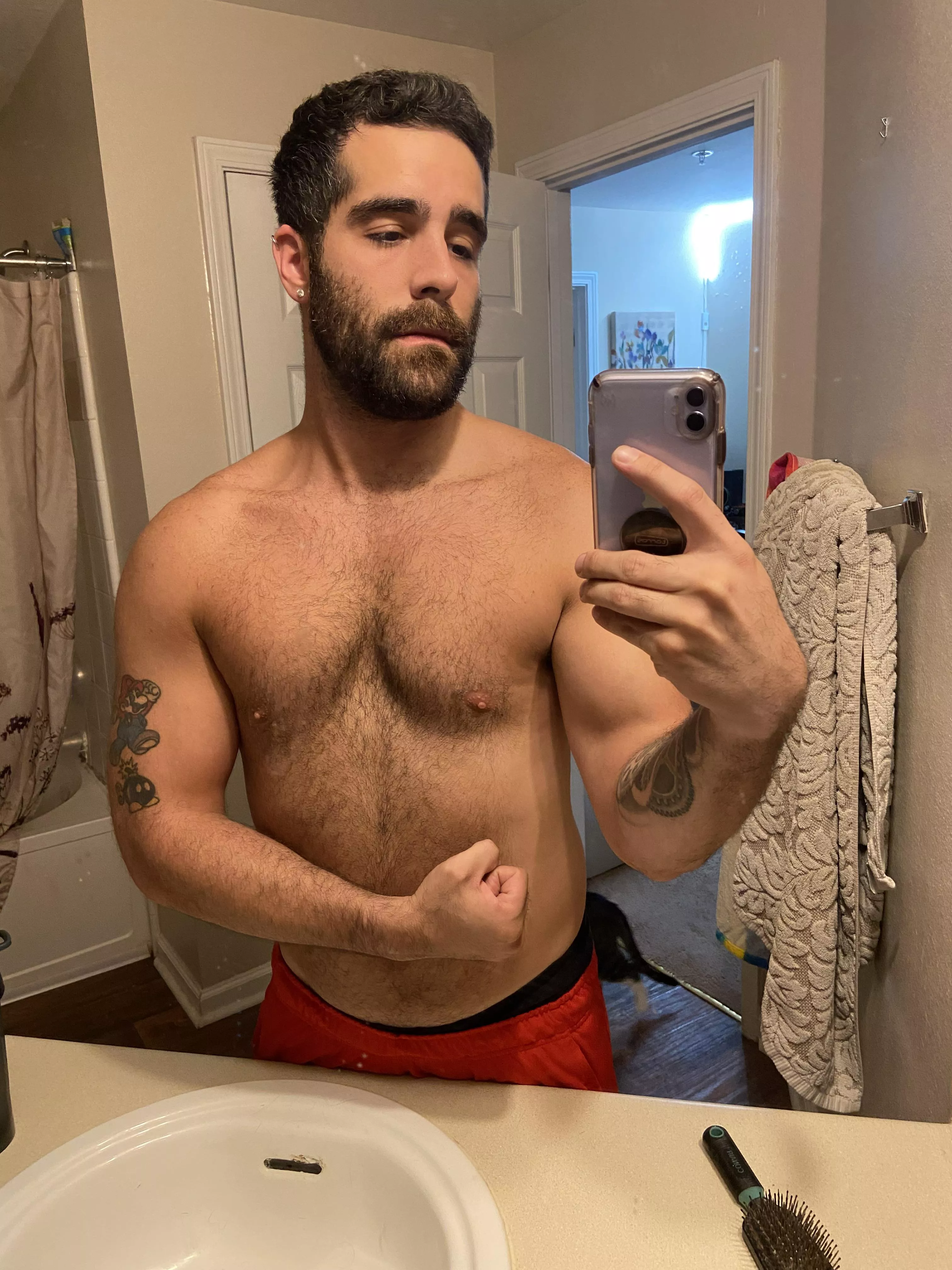 Pushing hard at the gym! posted by morethanjustcock