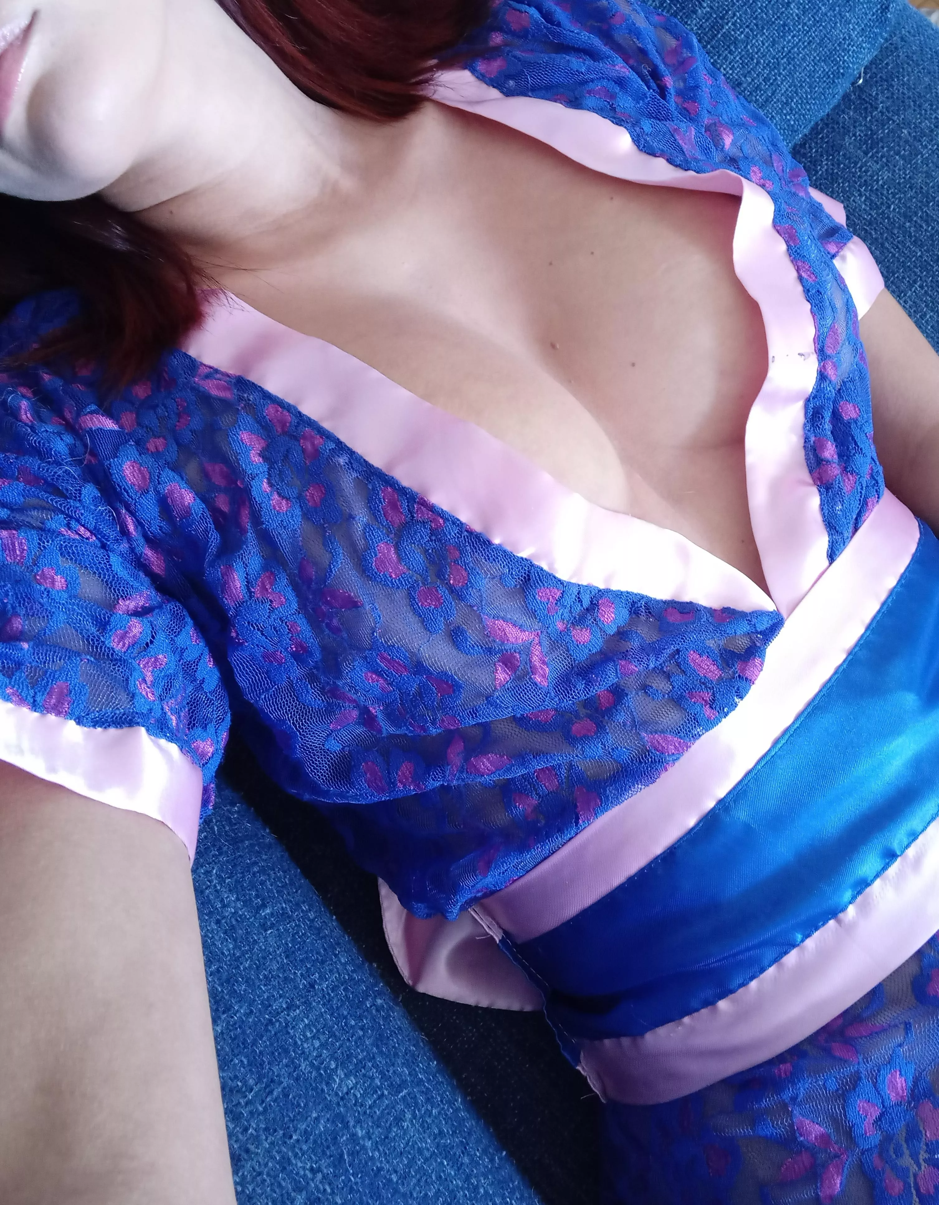 put it in between and I will squeeze for you!FREE ACCOUNT! posted by Extreme-Bird5938