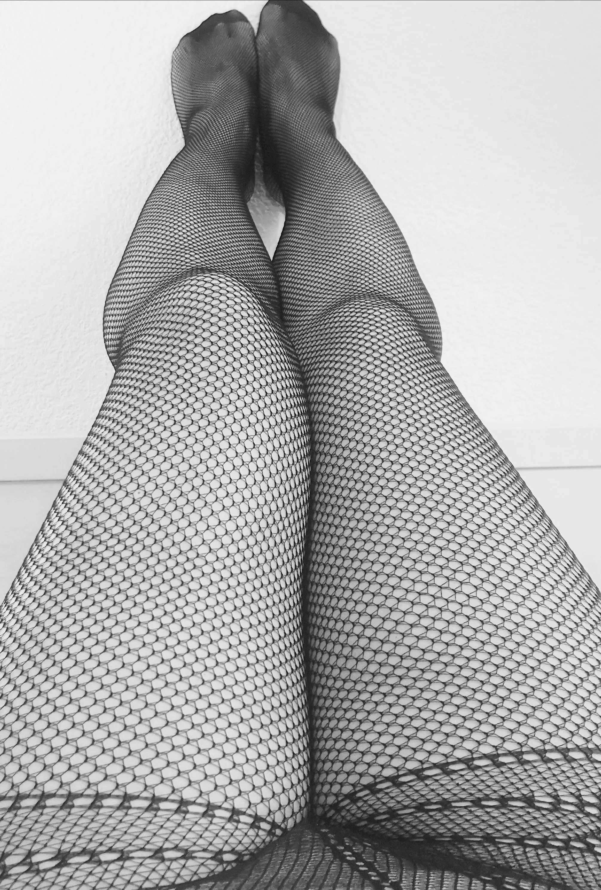 Put your face between my thick thighs 👅💦 posted by JeannieBBW